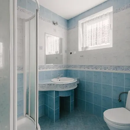 Wedrowiec Apartment Karwia Exterior photo